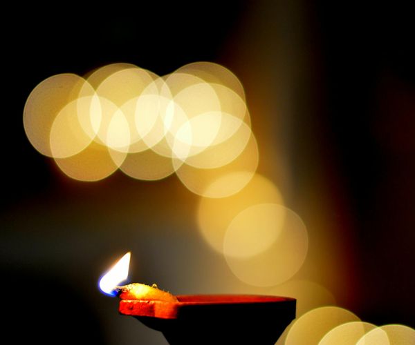 Abstract glowing lines representing focus and clarity